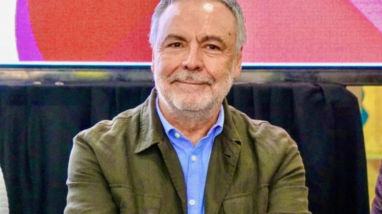 Alfonso Ramírez Cuéllar propone gravar plataformas digitales en México